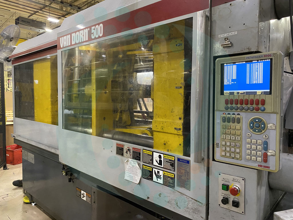 Van dorn pathfinder cnc machine with screen on the side